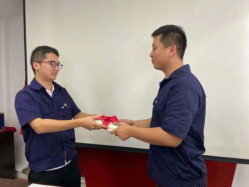 沖床廠(chǎng)家拜師敬茶